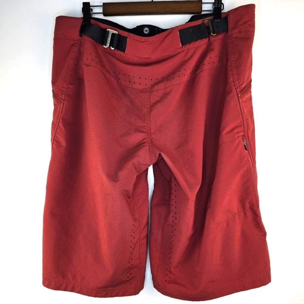Chromag Ambit All Mountain Shorts Size 38 - Picture 2 of 16